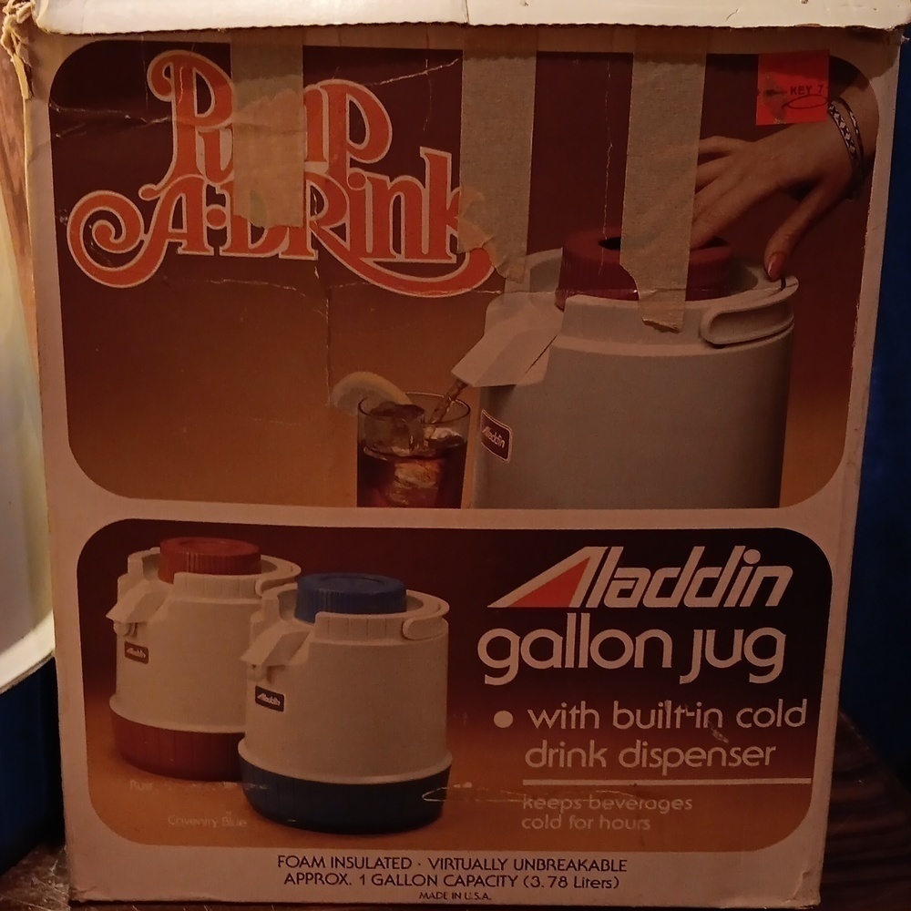 Vintage 1970s Aladdin gallon pump jug picnic beach barware